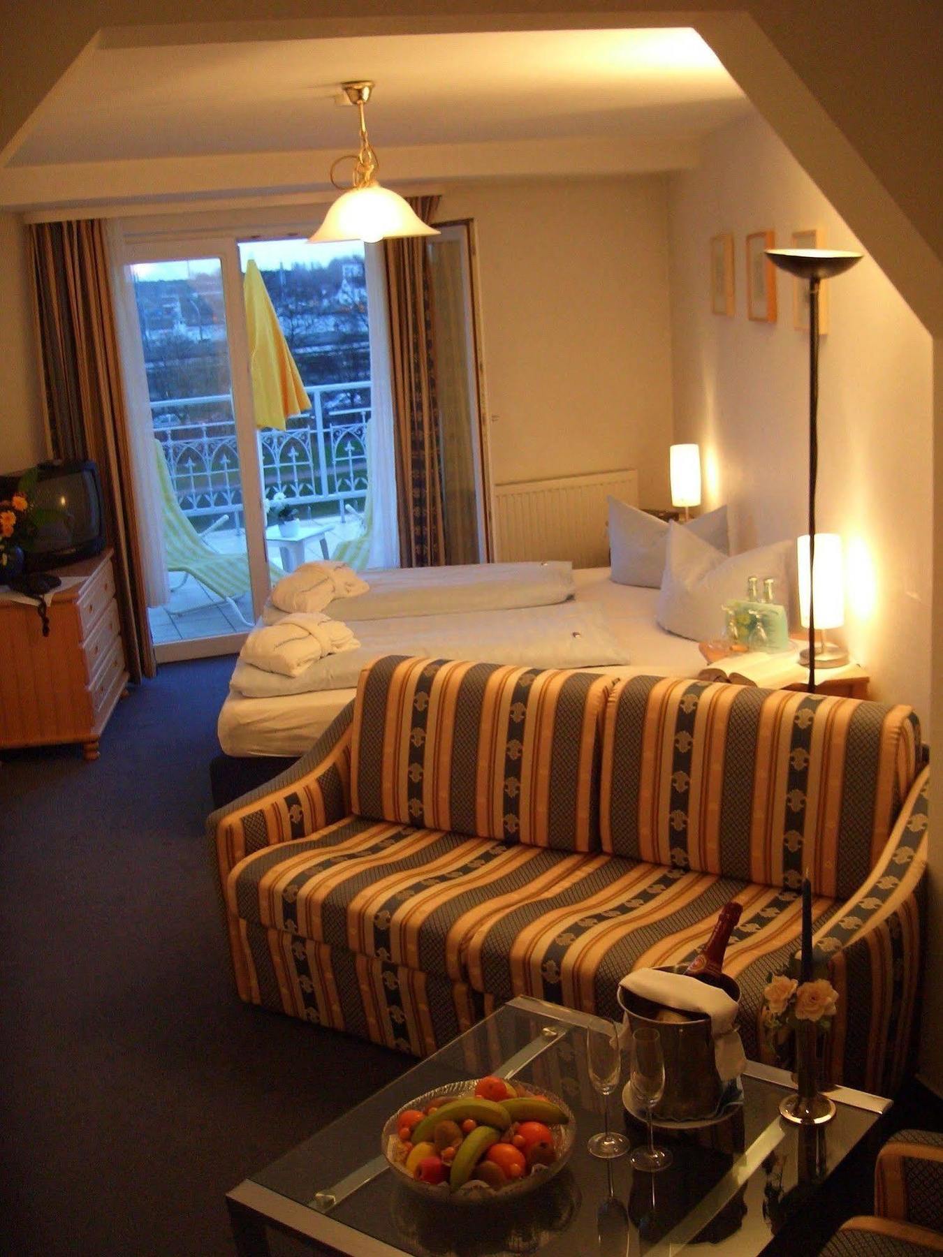 Hotel Belvedere Rostock Exterior foto